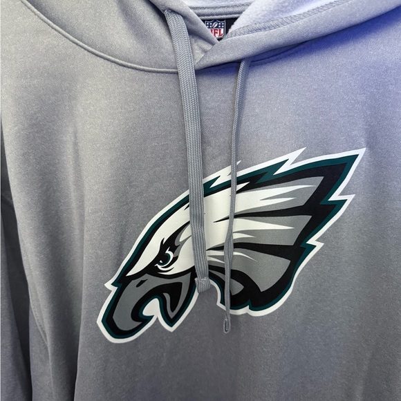 NWT Philadelphia Eagles Men’s Gray Hoodie with Eagle Logo, Size XL - Picture 2 of 5